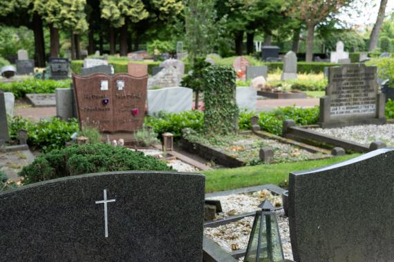 Quelles sont les démarches à faire pour le renouvellement d'une concession funéraire ?